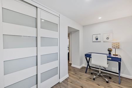 For Lease - 248 Kingsleigh Court Unit# Suite, Milton, Ontario - Photo 2