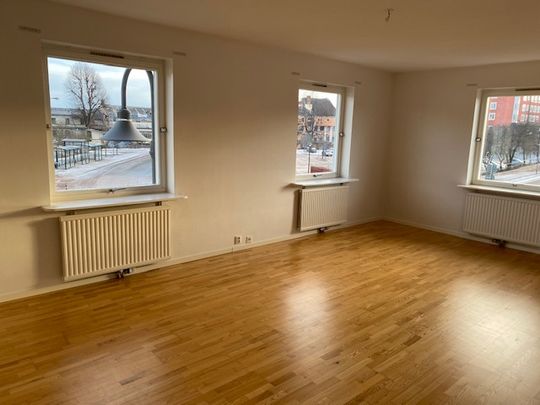 Gussarvsgatan 3 - Foto 1