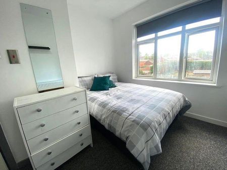 1 bedroom in a house share to rent - Photo 5