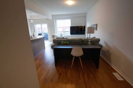 For Lease - 70 Palace Beach Trail, Hamilton, Ontario - Photo 4