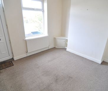 2 bed Terraced - To Let - Photo 3