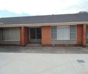 Neat 1 Bedroom Unit. - Photo 3