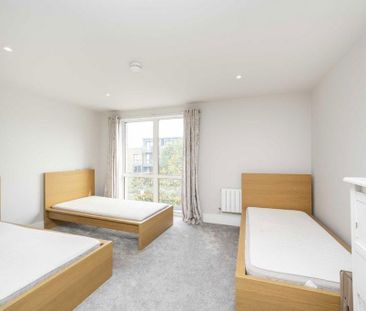 4 bedroom terraced house to rent - Photo 1