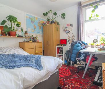 5 bedroom terraced house to rent - Photo 4