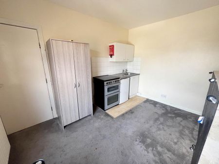 Studio to rent - Photo 4