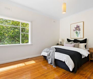 Timeless Grace in Botanic Gardens Precinct! - Photo 5