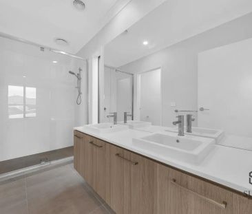 “Brand New 3 Bedroom Home!” - Photo 4