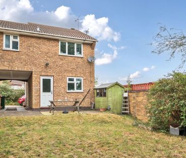 3 bedroom semi-detached house to rent - Photo 2