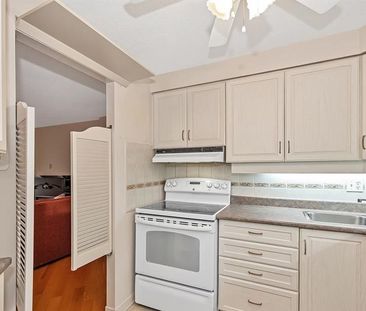 For Lease - 80 Sandcastle Drive Unit# 712, South of Baseline to Kno... - Photo 6