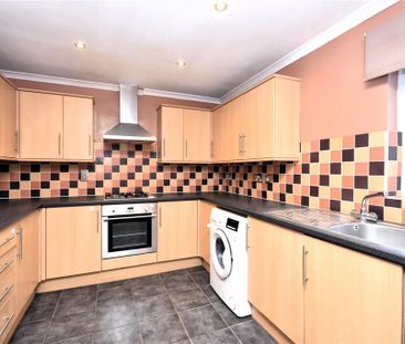 2 bedroom flat to rent - Photo 6