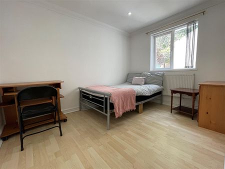 The Walk, Roath, Cardiff - Photo 5