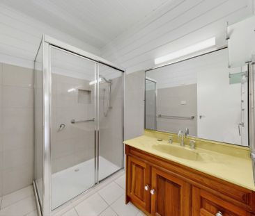 Two Living Areas, Brand New Kitchen, Prime Location - Photo 2