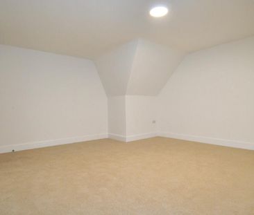 2 Bedroom Apartment - Photo 4