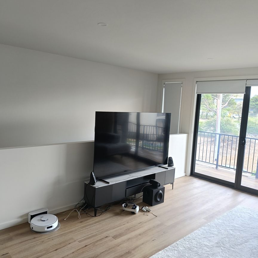 Sunshine North - Photo 1