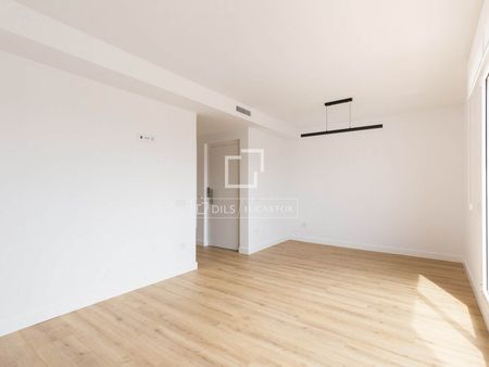New build 6 Bedroom house / villa with 108m² garden for rent in Gavà Mar, Barcelona - Foto 4
