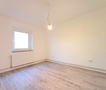 Kernsaniert! 3-Zimmer-Wohnung mit Balkon - Photo 4