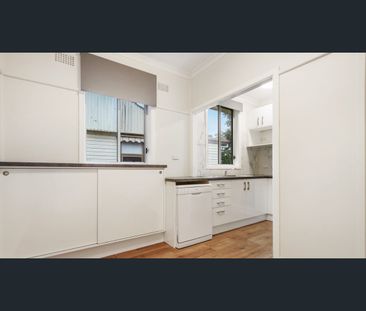 5 Spearing Parade, Gwynneville, NSW 2500 - Photo 3