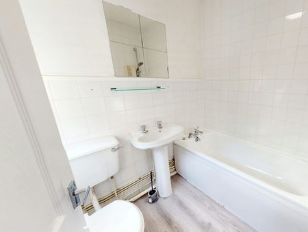 King Street, Fenton, Stoke-on-Trent, ST4 - Photo 4