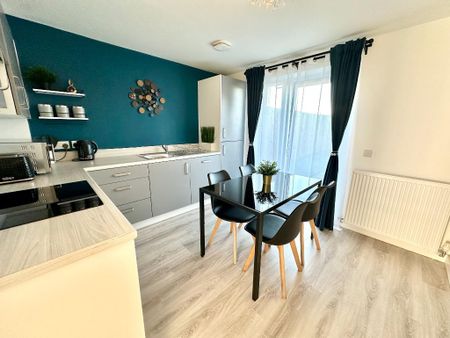 2 bedroom terraced house to rent - Photo 4