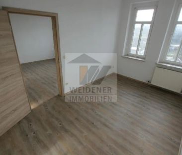 Geräumige 2-Raum-Wohnung mit Balkon & Wanne nahe am Wintergarten - Photo 1