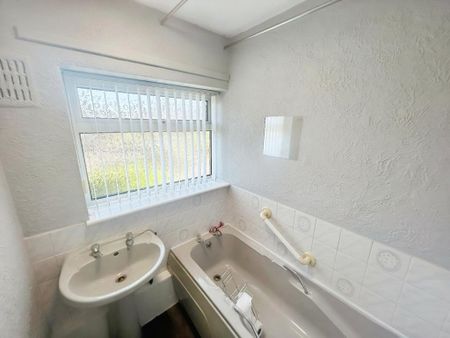 3 bedroom terraced house to rent - Photo 5