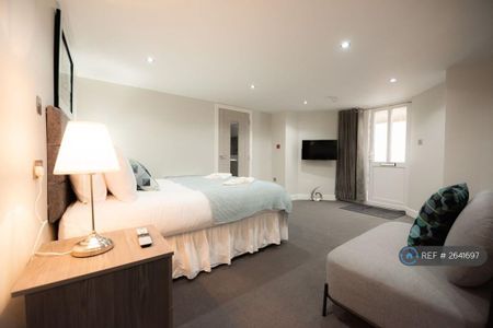 1 bedroom flat to rent - Photo 4