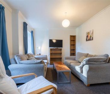 4 bedroom private hall to rent - Photo 1