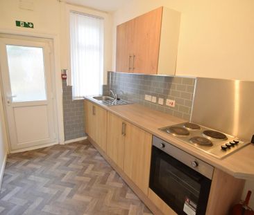 Studio to rent - Photo 6