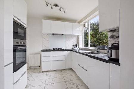 Chester Drive, Harrow - Photo 5