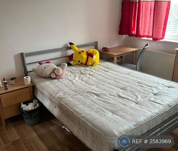 1 bedroom in a flat share to rent - Photo 3