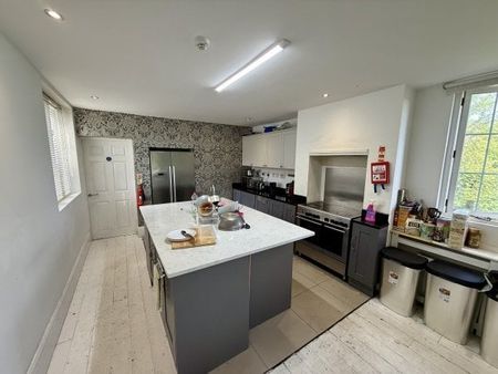 Bromwich Road, Worcester, WR2 - Photo 3