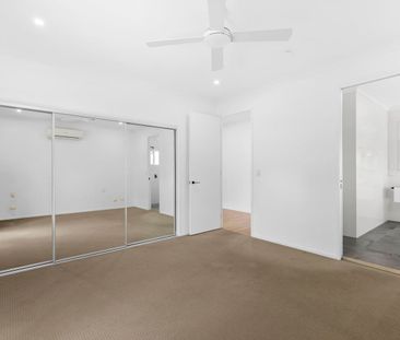 Stylish Family Living in a Prime Birkdale Pocket - Your Bayside Ret... - Photo 6