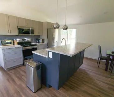 For Lease - 127 Glenlake Boulevard, Collingwood, Ontario - Photo 4