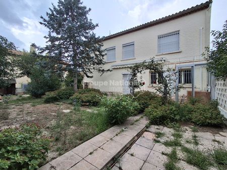 AVIGNON , Maison type 6 de 152 m² avec jardin, - Photo 5