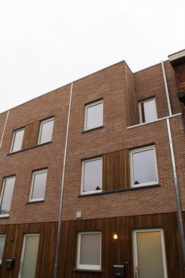 Zeer lichtrijke, ruime NIEUWBOUW woning met mooie buitenruime ZUID-WEST - Photo 1