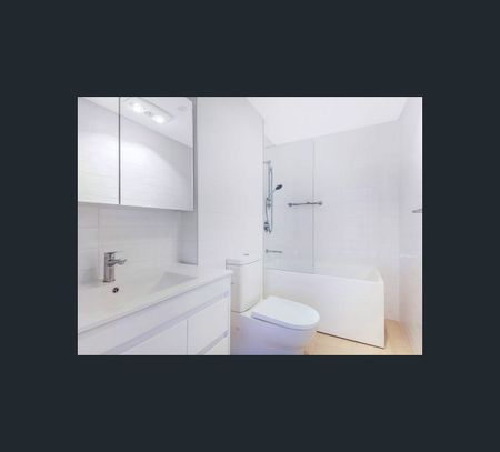 3/3-5 Robilliard Street, Mays Hill, NSW 2145 - Photo 5