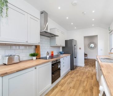 £130PPPW, BILLS INCLUDED - West Parade, LINCOLN, LN1 1LF, Property ... - Photo 3