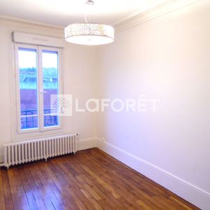 Apartment - Photo 2