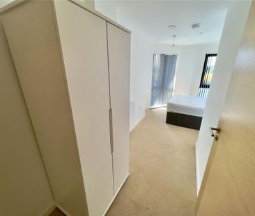 2 bedroom flat to rent - Photo 6