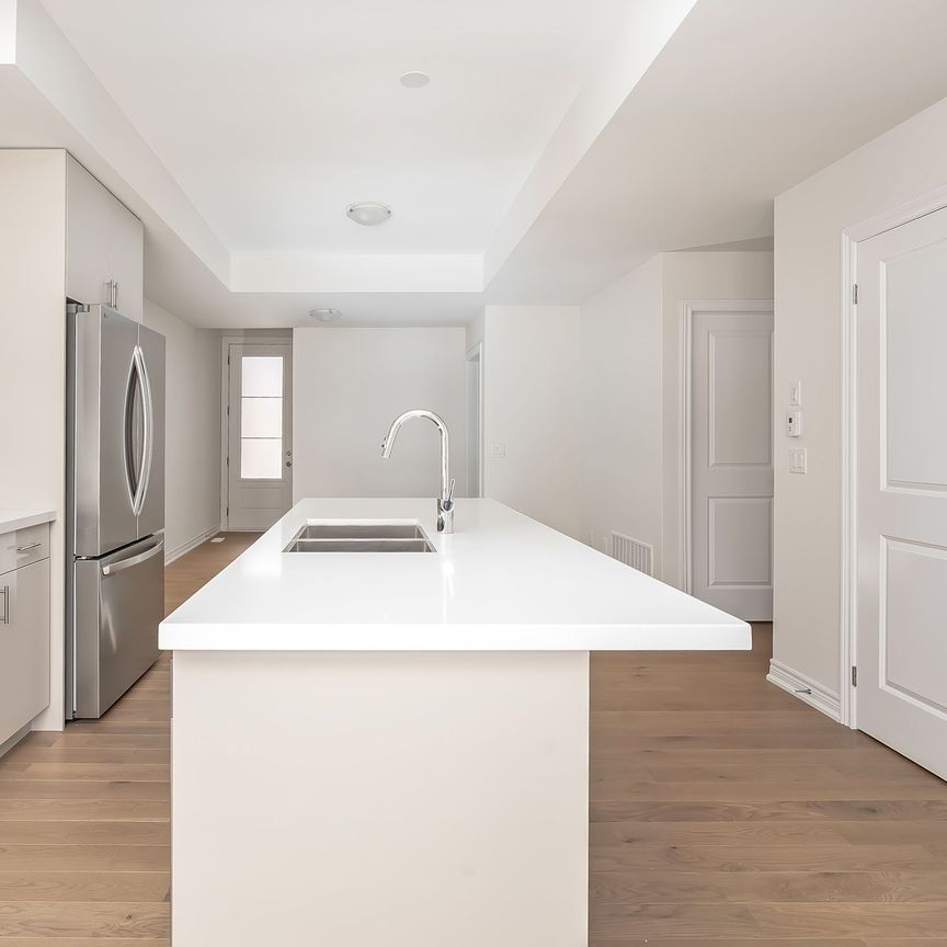 For Lease - 3193 Sixth Line Unit# Unit 2, Oakville, Ontario - Photo 1