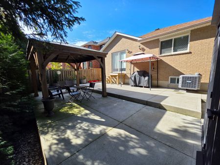 For Lease - 72 Brookheath Lane, Hamilton, Ontario - Photo 5