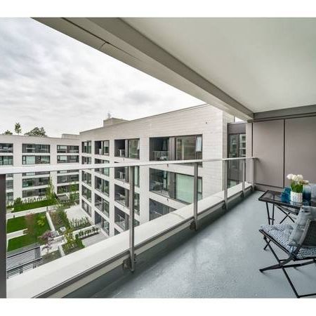 Luxury 2 Bd Condo with Garden View in KERRISDALE - Photo 3