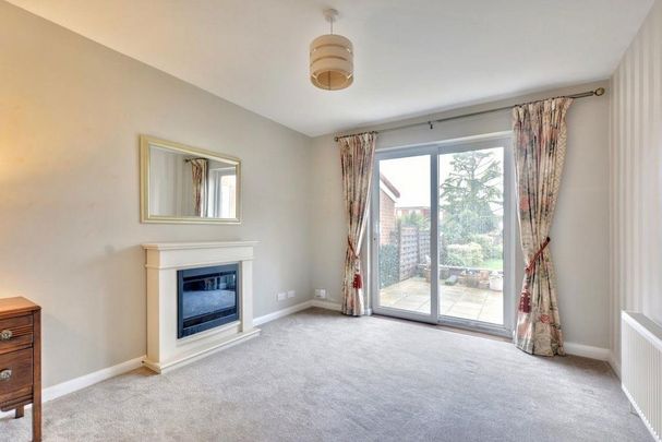 3 bedroom semi-detached house to rent - Photo 1