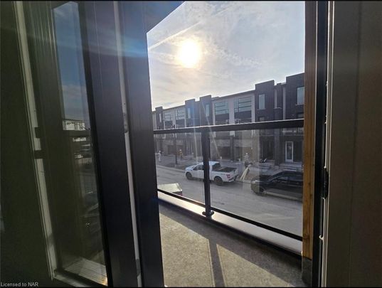 For Lease - 16 Warren Tr Trail, Welland, Ontario - Photo 1