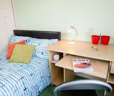 3 bedroom private hall to rent - Photo 4