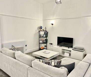 Knowle Avenue, Knowle, Fareham, PO17 - Photo 3