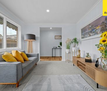 RENOVATED HOME WITH PARK FRONTAGE - Photo 1