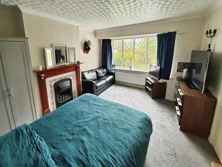 2 bedroom semi-detached bungalow to rent - Photo 3