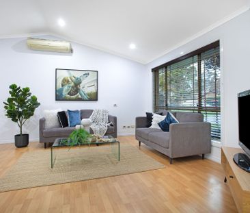 Three Bedroom Family Home - Photo 6