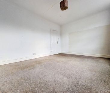 Dean Road, Hounslow, TW3 2EZ - Photo 5